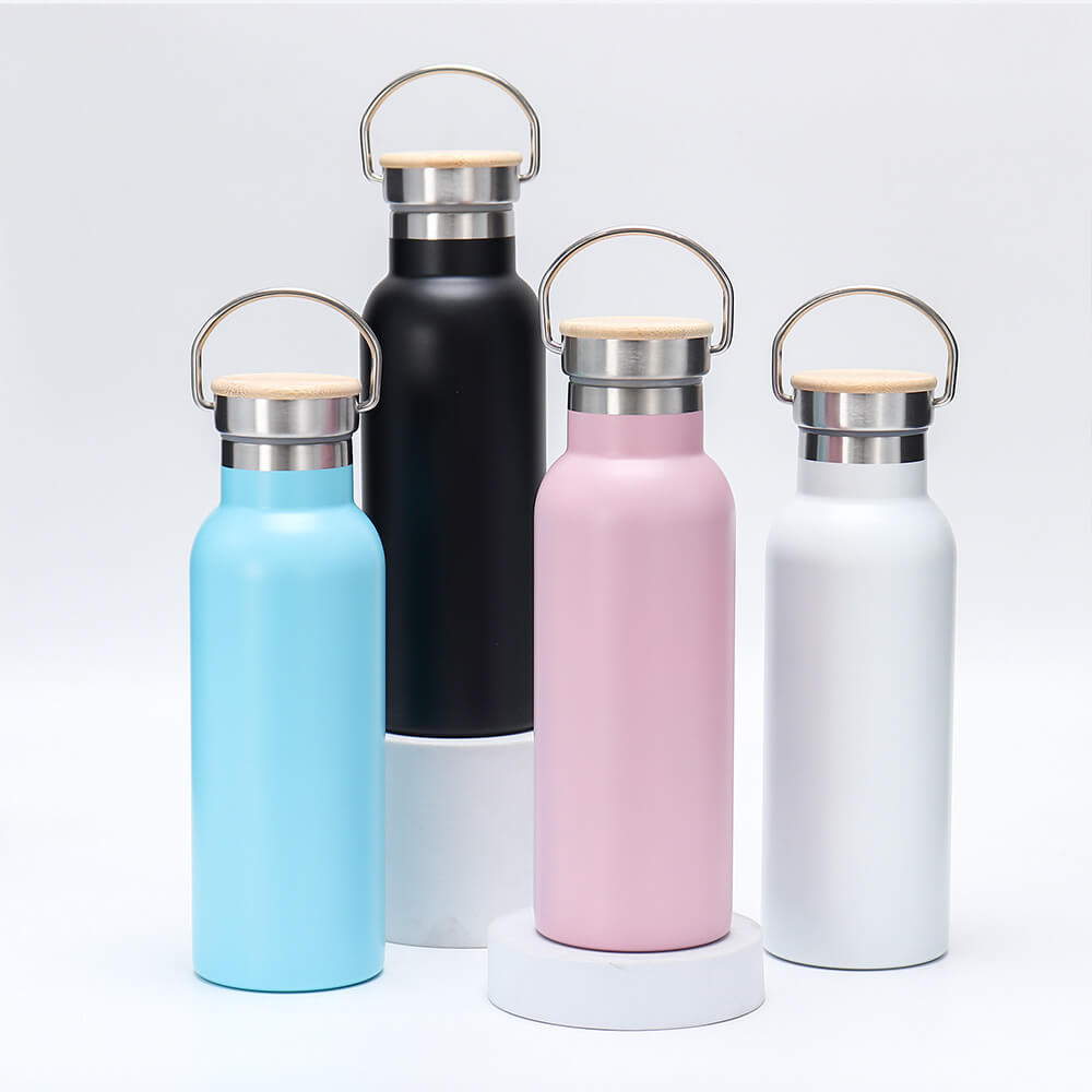 The Leakproof Lid Sports Bottle with handle.jpg